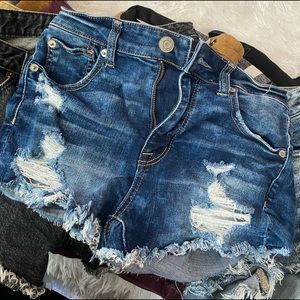 Hi rise American Eagle shorts size 4
